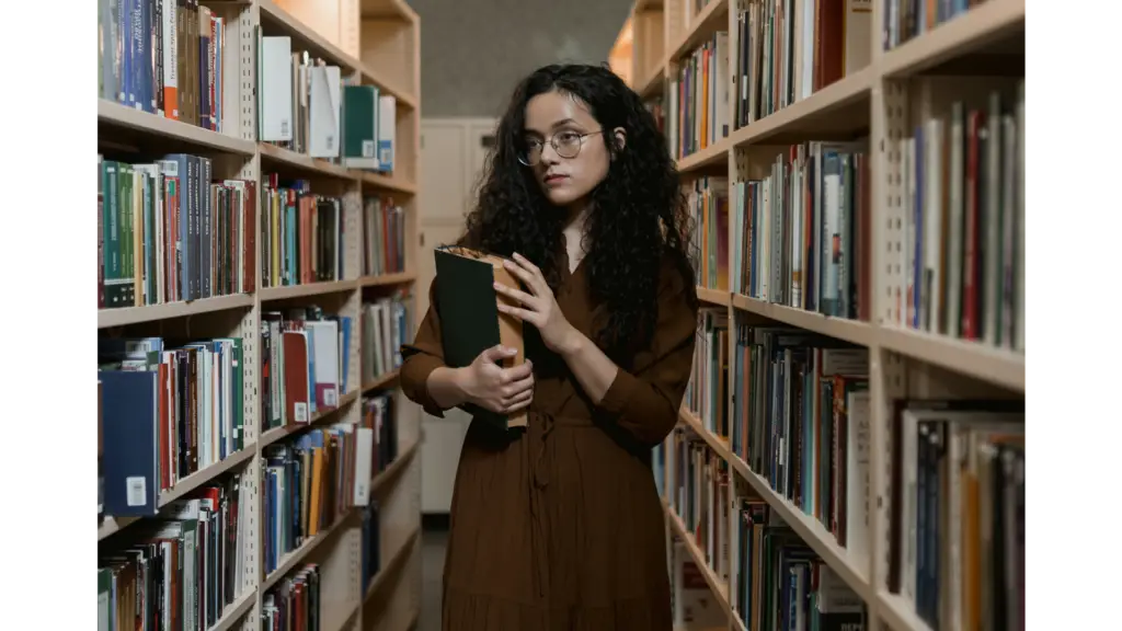 How To Become A Librarian Without A Degree